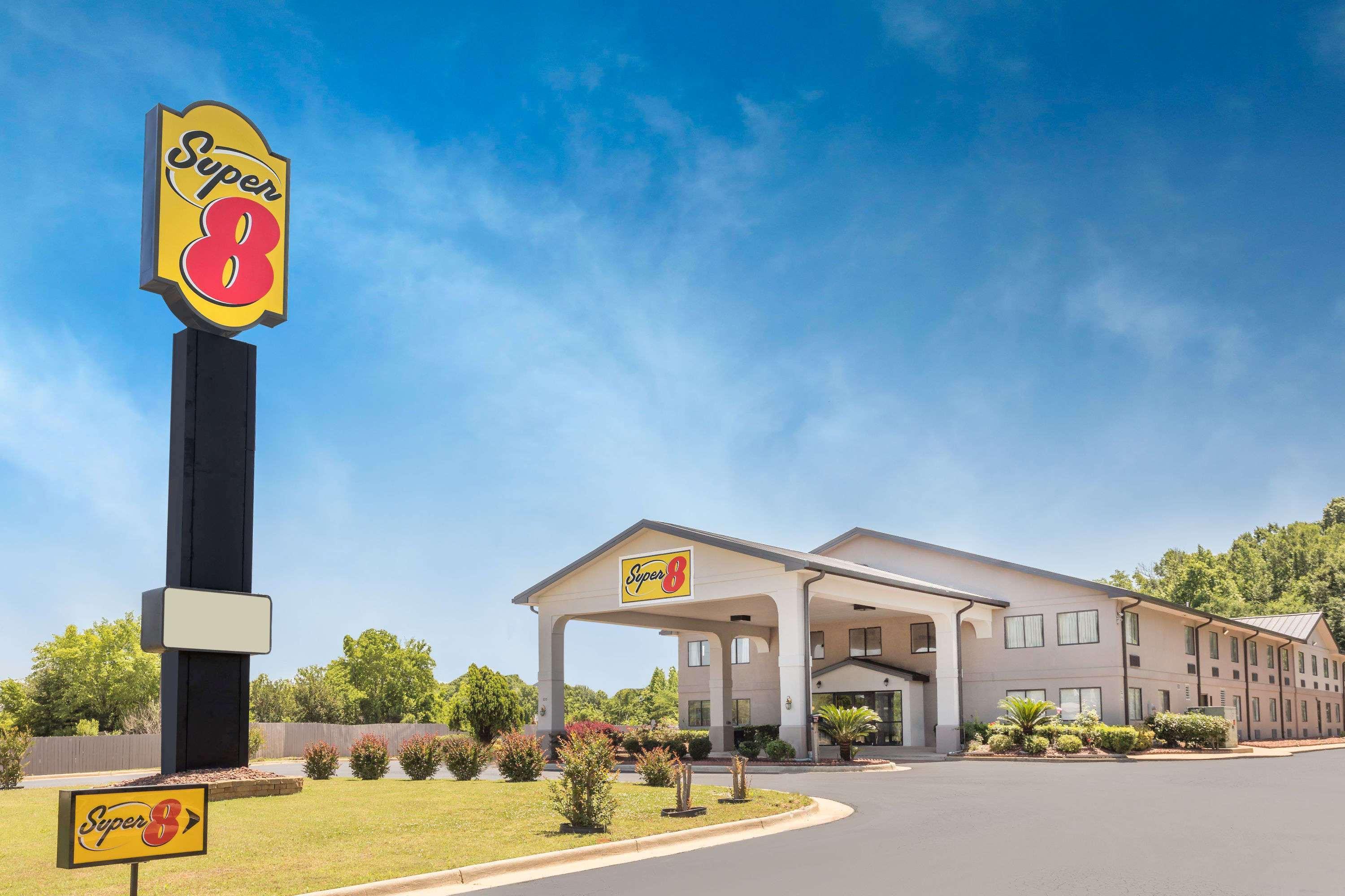 ซูเปอร์ 8 บาย วินด์แฮม มอนต์โกเมอรี I-65 Motel ภายนอก รูปภาพ