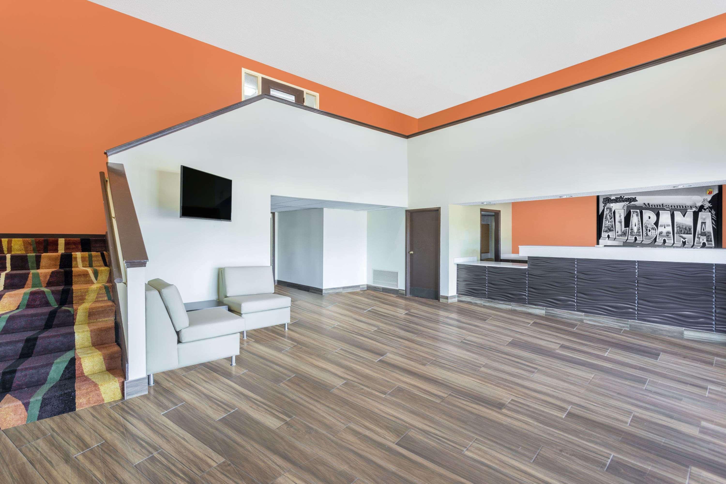 ซูเปอร์ 8 บาย วินด์แฮม มอนต์โกเมอรี I-65 Motel ภายนอก รูปภาพ
