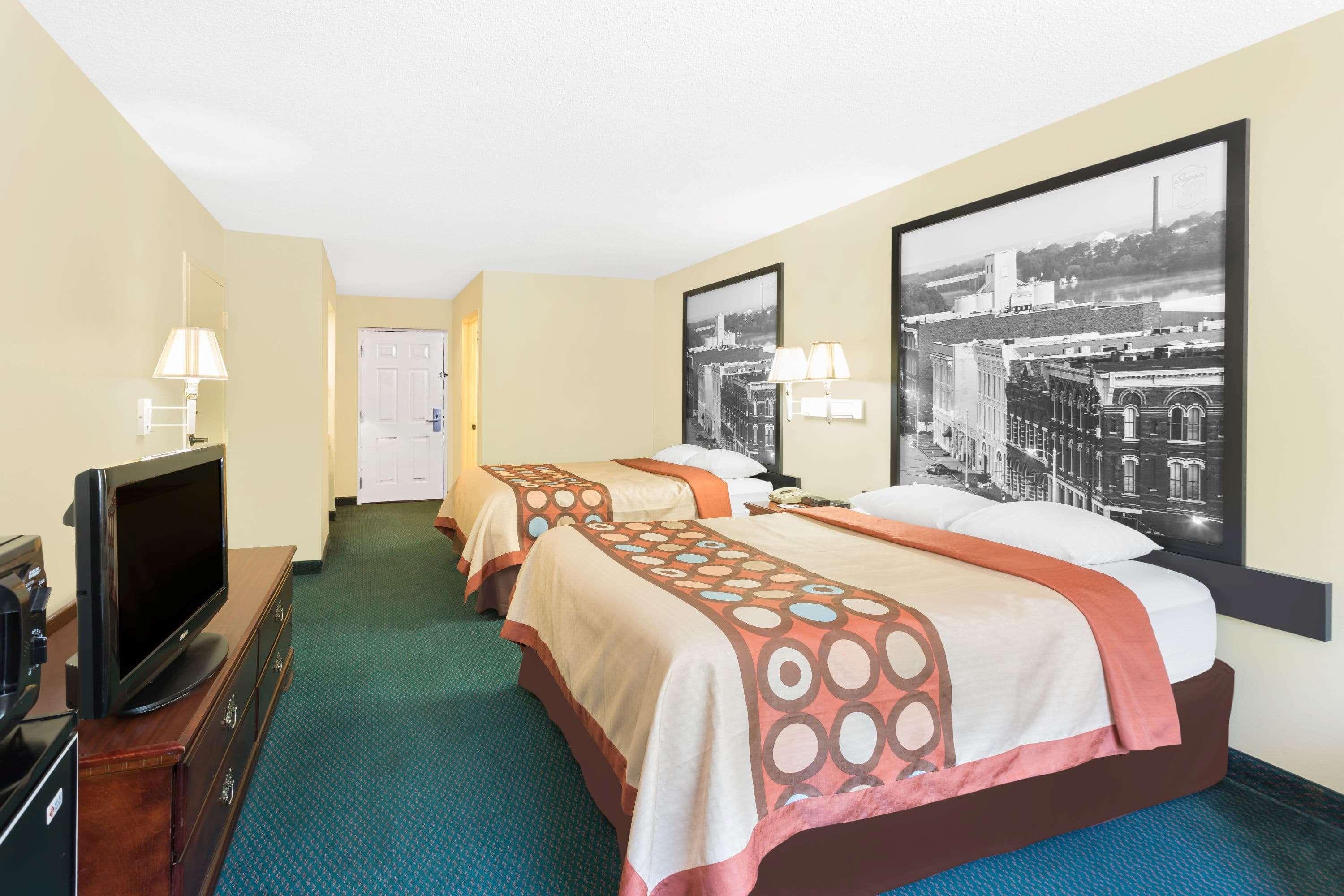 ซูเปอร์ 8 บาย วินด์แฮม มอนต์โกเมอรี I-65 Motel ภายนอก รูปภาพ