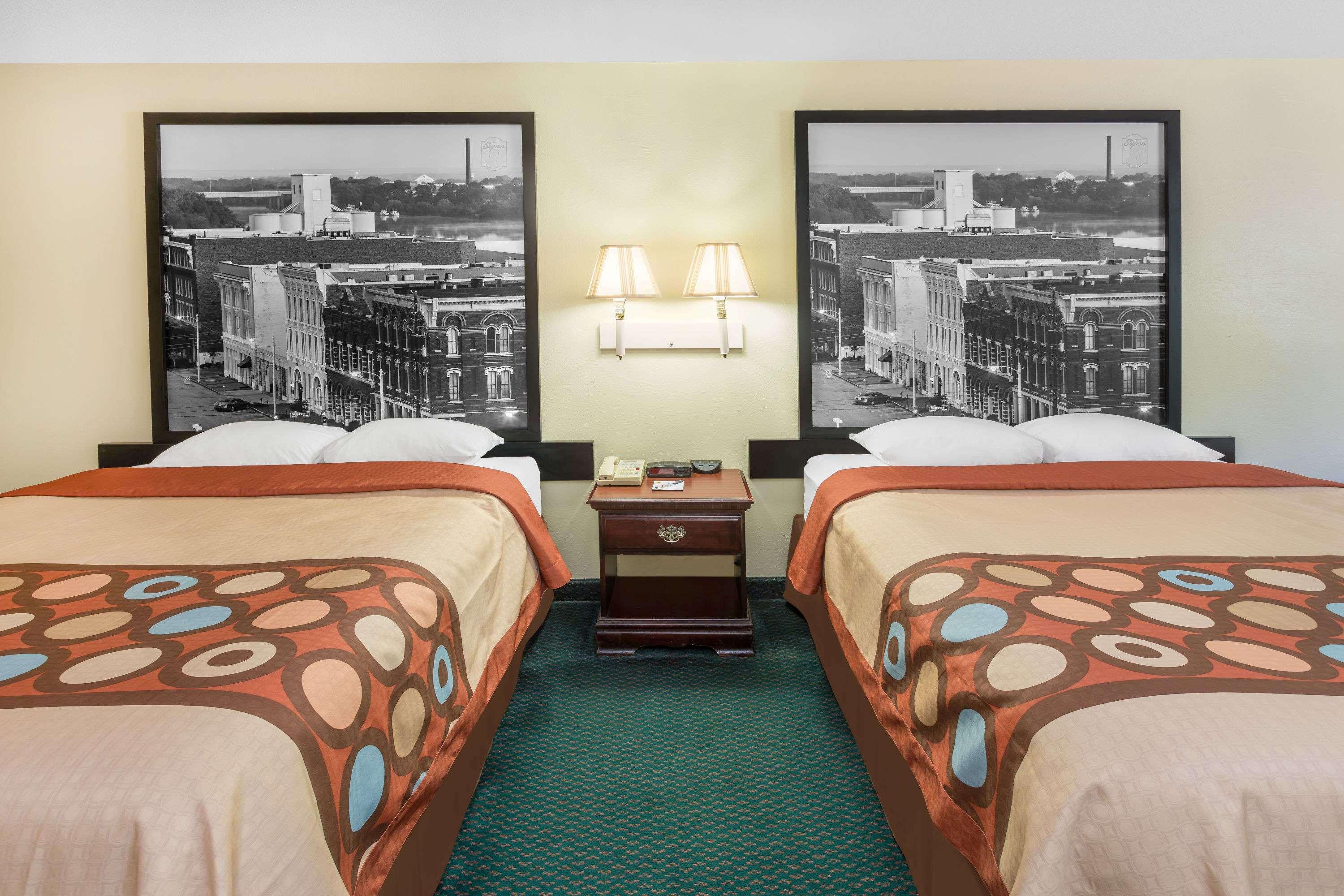 ซูเปอร์ 8 บาย วินด์แฮม มอนต์โกเมอรี I-65 Motel ภายนอก รูปภาพ