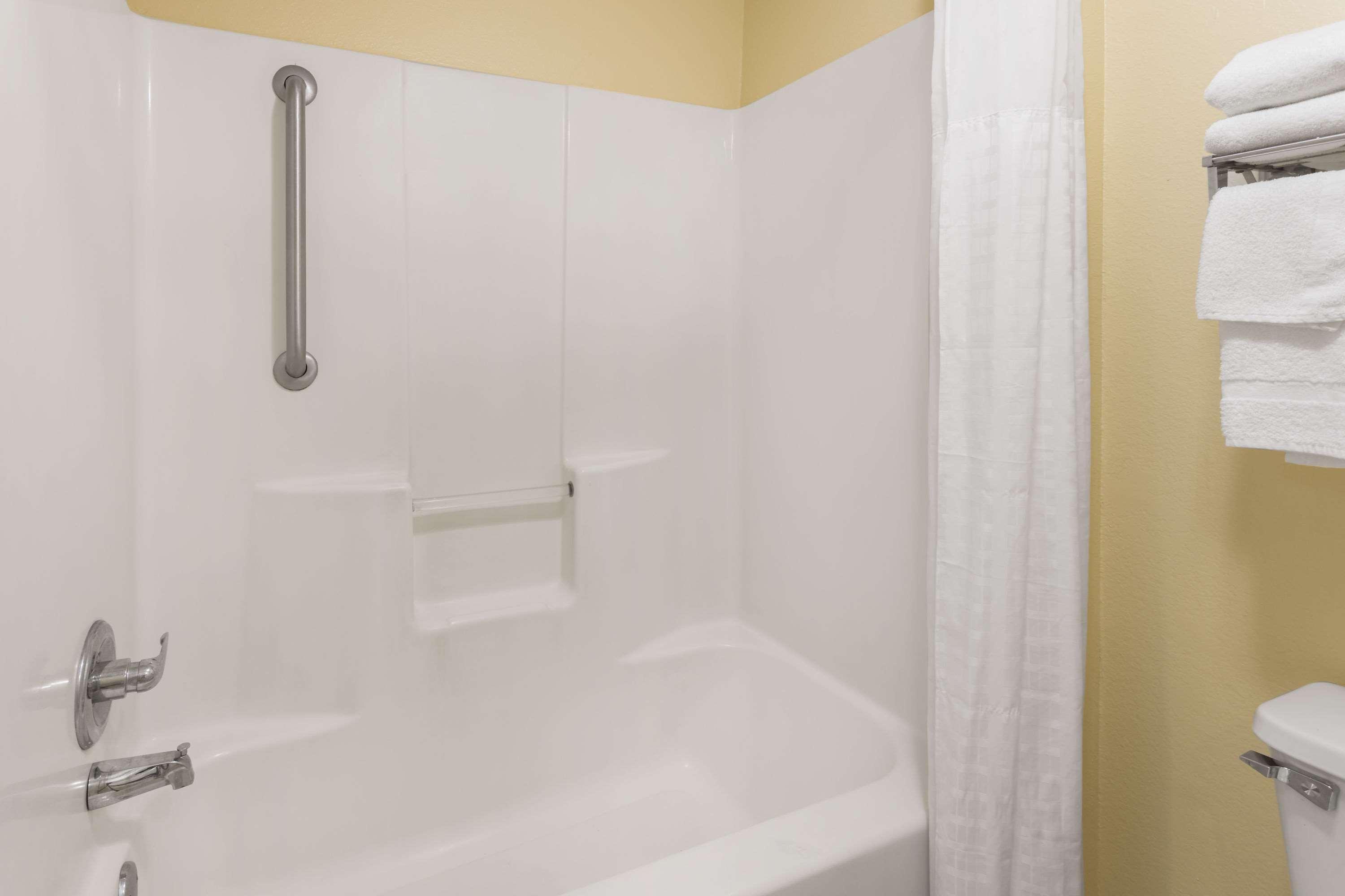 ซูเปอร์ 8 บาย วินด์แฮม มอนต์โกเมอรี I-65 Motel ภายนอก รูปภาพ