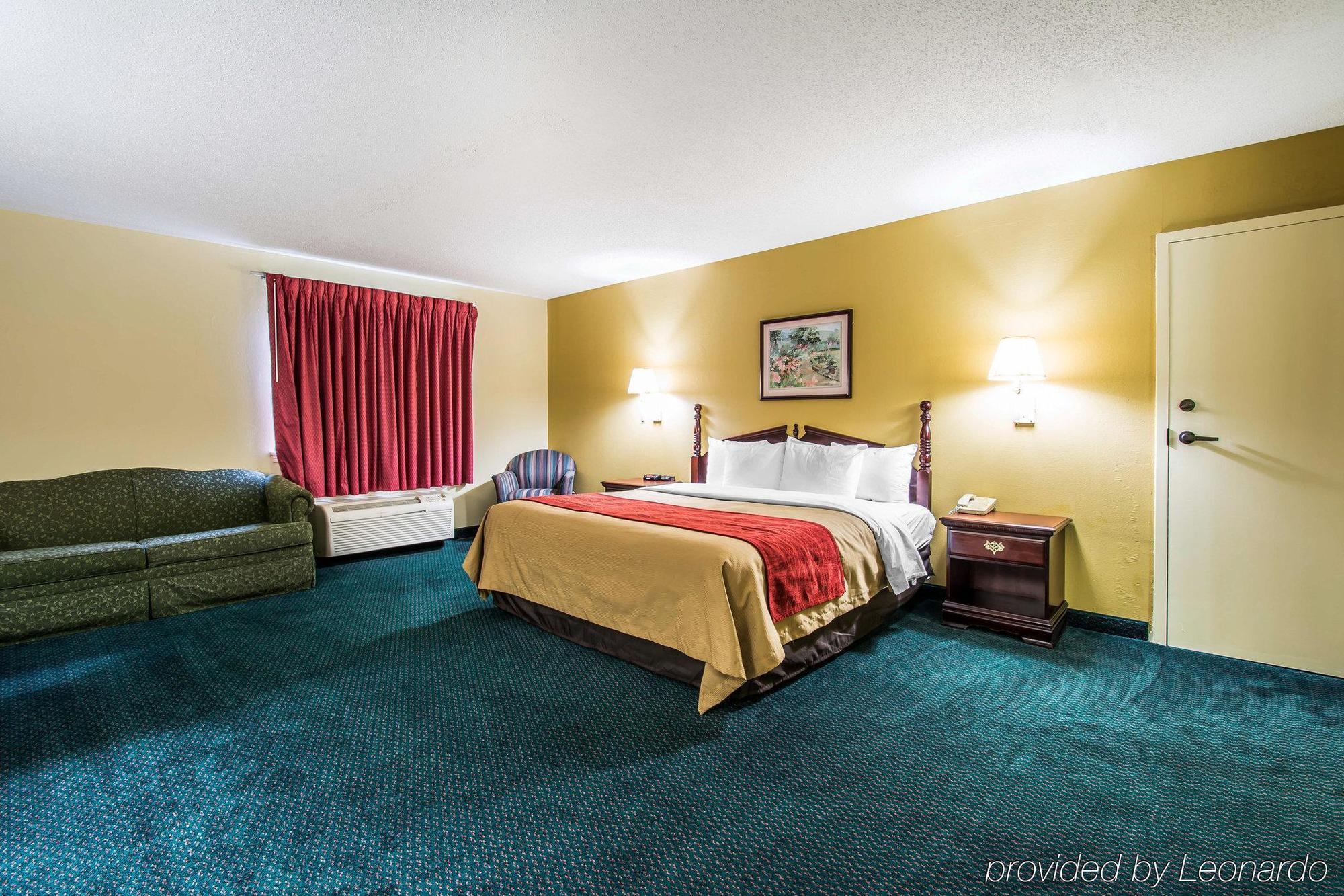ซูเปอร์ 8 บาย วินด์แฮม มอนต์โกเมอรี I-65 Motel ภายนอก รูปภาพ